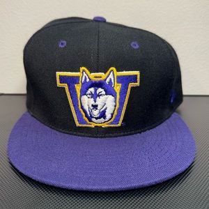 Zephyr Washington Huskies Fitted Hat - Size 8